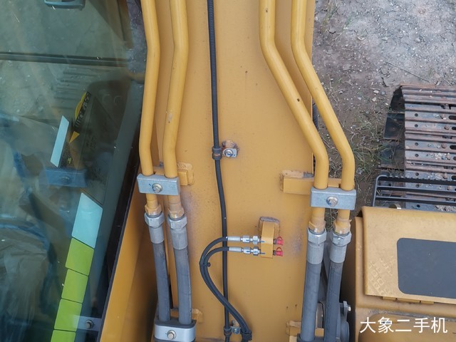 山东临工 E680F 挖掘机