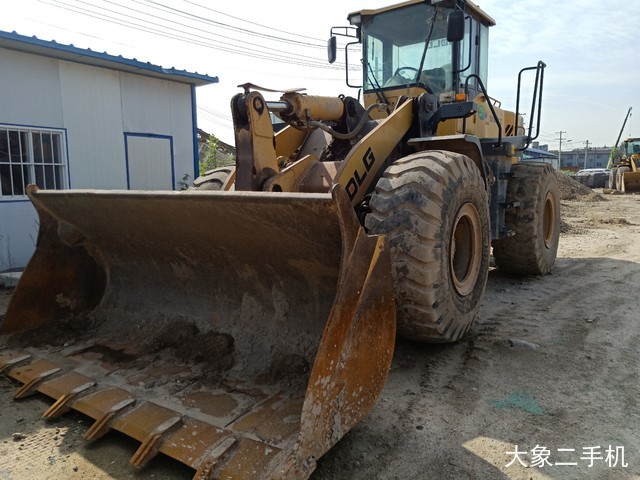 山东临工 L955F 装载机