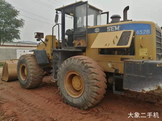 山工 SEM652B 装载机