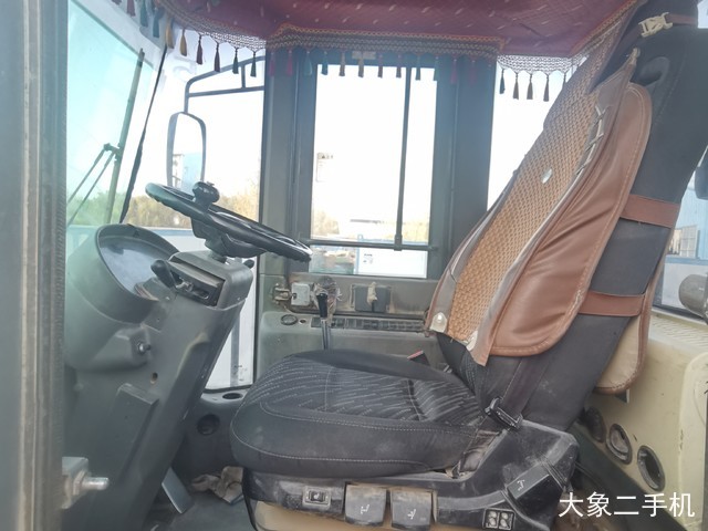 山东临工 LG953L节能型 装载机