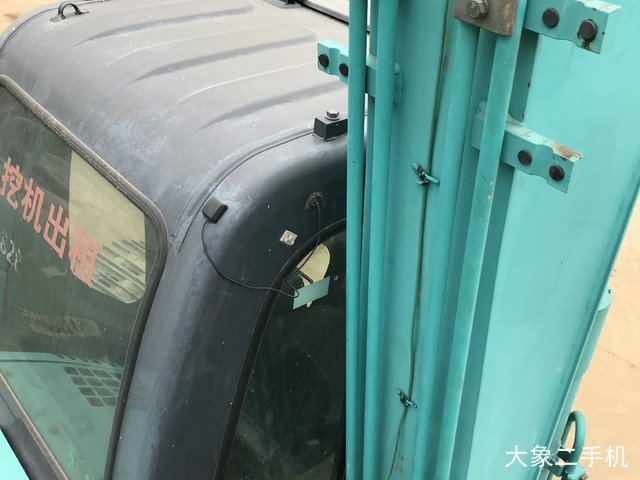 神钢 SK75-8 挖掘机