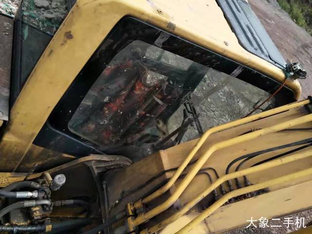 小松 PC240LC-8 挖掘机