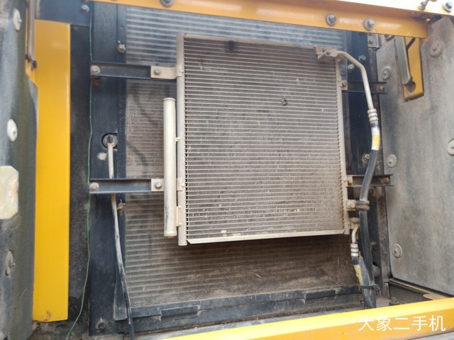 沃尔沃 EC210B 挖掘机