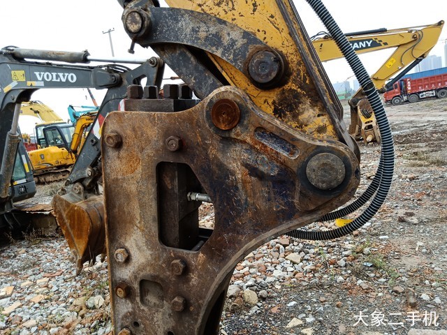 三一重工 SY285C 挖掘机