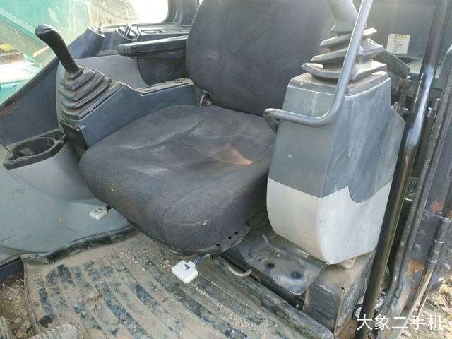 神钢 SK250-8 挖掘机