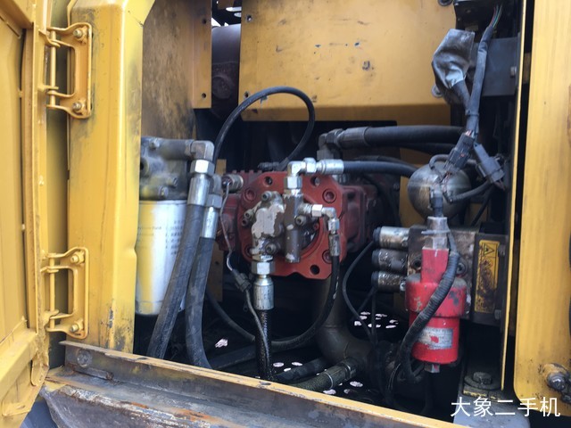 徐工 XE135B 挖掘机