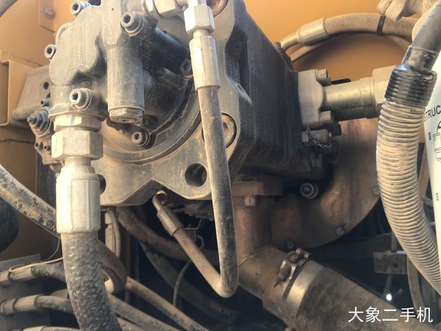 徐工 XE265C 挖掘机