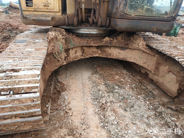 现代 R225LC-7 挖掘机