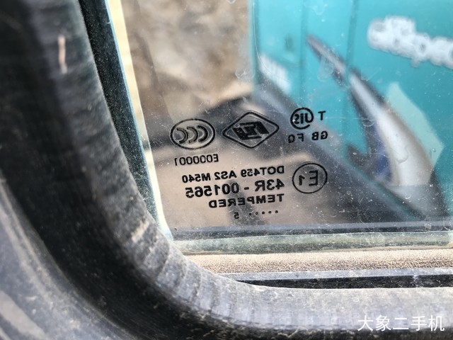 神钢 SK200-10 挖掘机