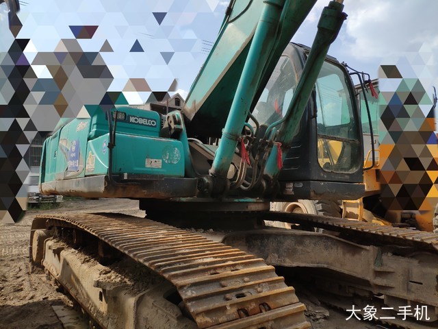 神钢 SK350LC-8 挖掘机