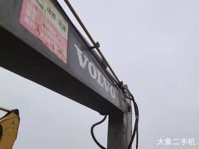 沃尔沃 EC210B 挖掘机