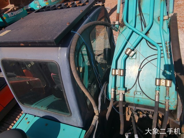 神钢 SK380D 挖掘机