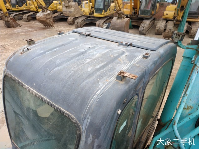 神钢 SK210LC-8 挖掘机