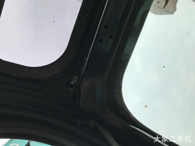 神钢 SK200-8 挖掘机