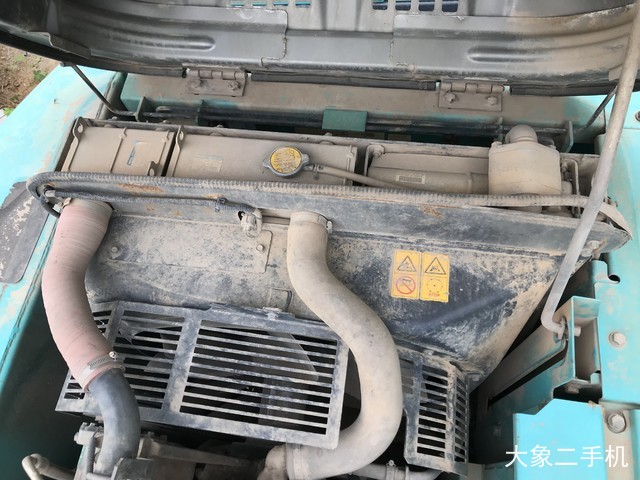 神钢 SK210LC-8 挖掘机