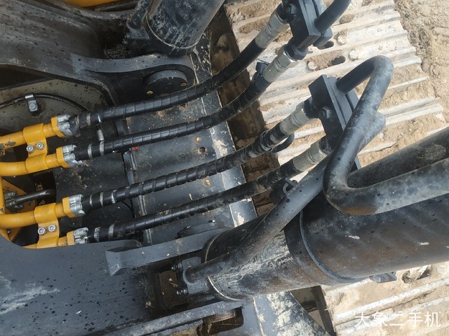 三一重工 SY215C-10 挖掘机