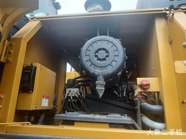 徐工 XE370D 挖掘机