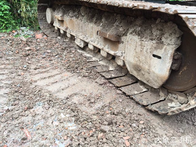 徐工 XE150D 挖掘机