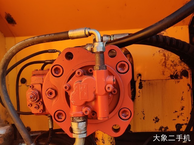 现代 R225LC-7 挖掘机