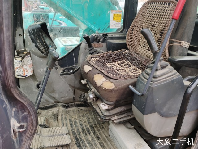 神钢 SK350LC-8 挖掘机