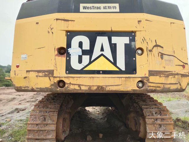 卡特彼勒 374DL 挖掘机