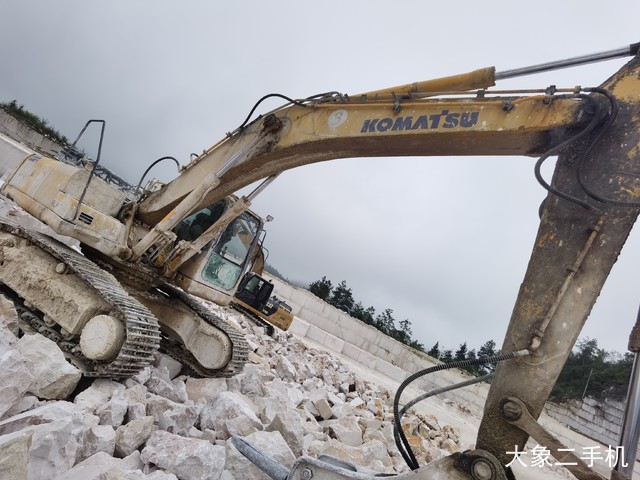 小松 PC300-7 挖掘机