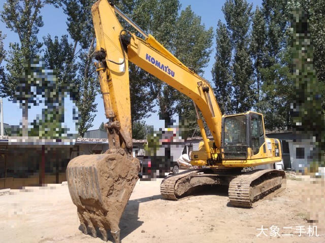 小松 PC240LC-8 挖掘机