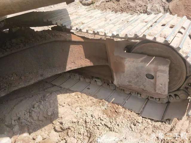 小松 PC200-8 挖掘机