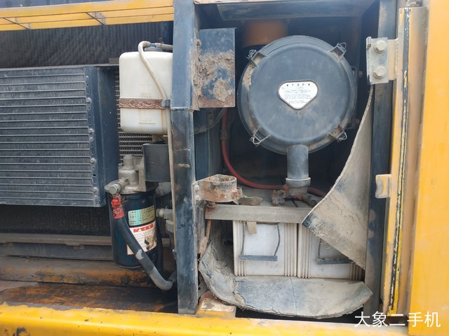 加藤 HD820E 挖掘机