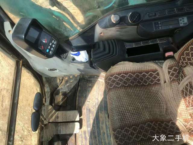 神钢 SK210LC-8 挖掘机