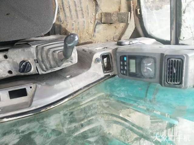 神钢 SK230 挖掘机