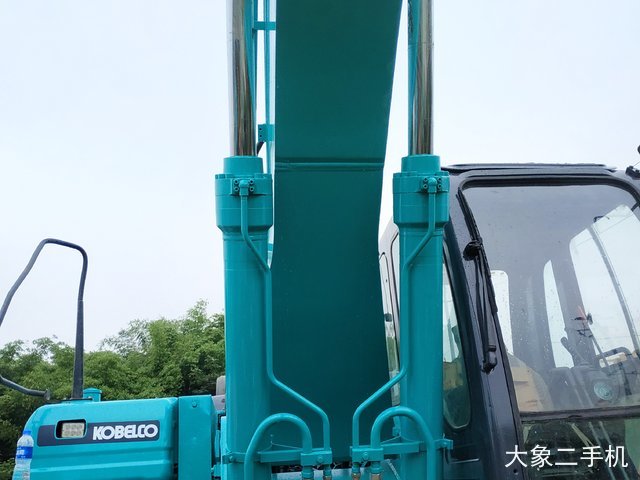 神钢 SK250-8 挖掘机