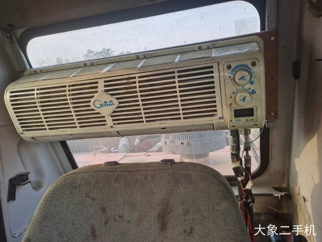 斗山 DH220-7 挖掘机