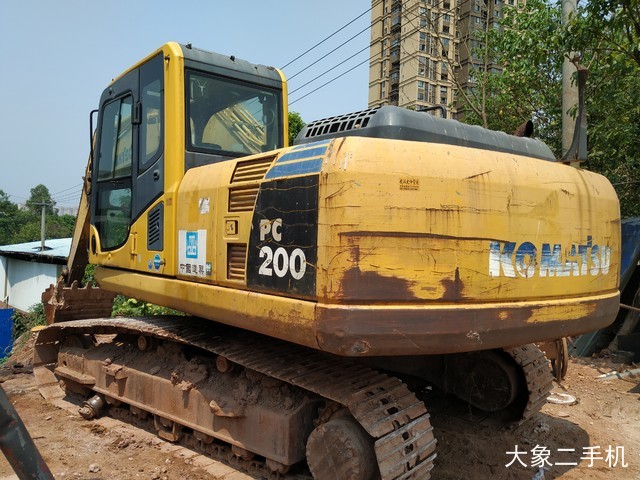 小松 PC200-8 挖掘机