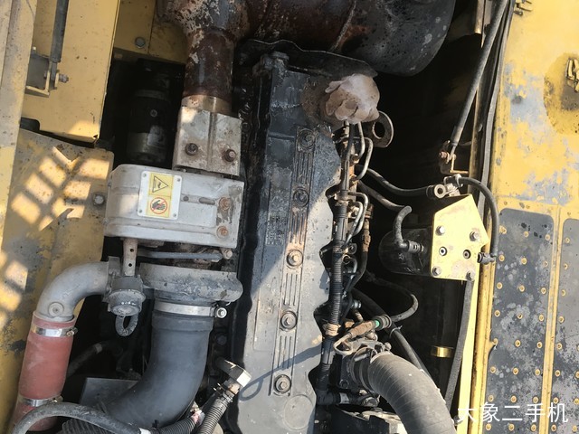 小松 PC220-8M0 挖掘机