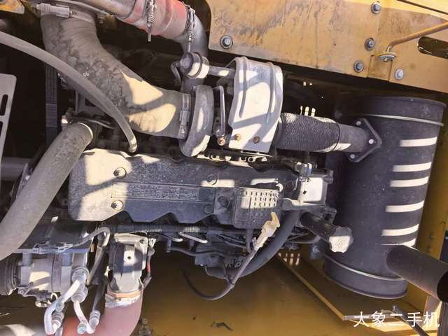 徐工 XE240D 挖掘机