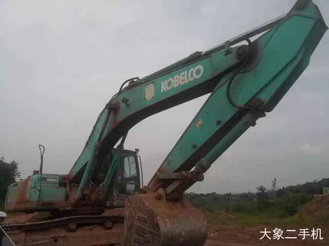 神钢 SK350LC-8 挖掘机