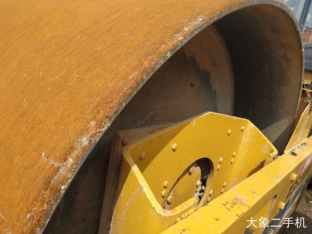 厦工 XG6202M 压路机