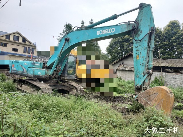 神钢 SK250-8 挖掘机