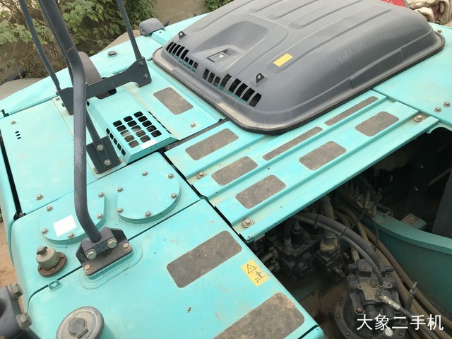 神钢 SK200-10 挖掘机