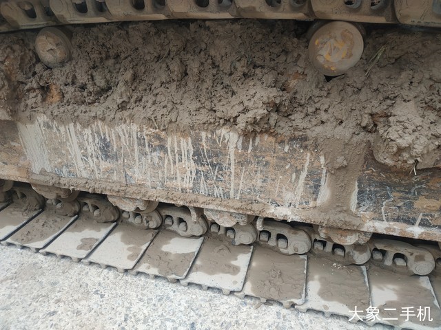 三一重工 SY215C-9 挖掘机