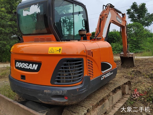 斗山 DX60E-9C 挖掘机