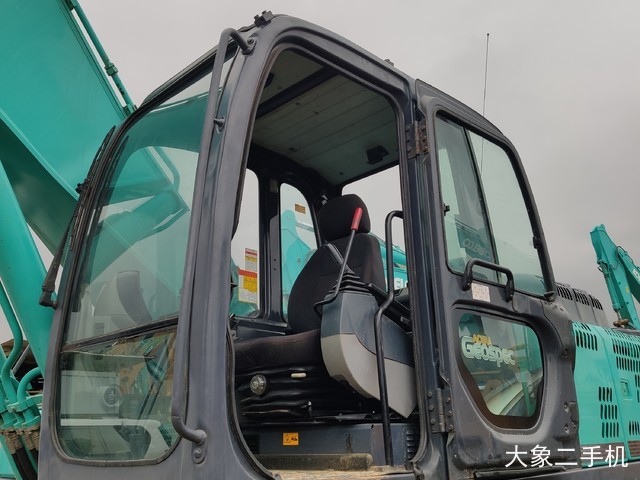 神钢 SK350LC-8 挖掘机