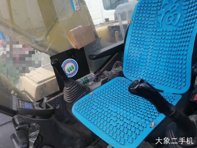 小松 PC220-8 挖掘机