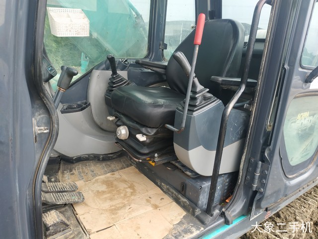 神钢 SK350LC-8 挖掘机