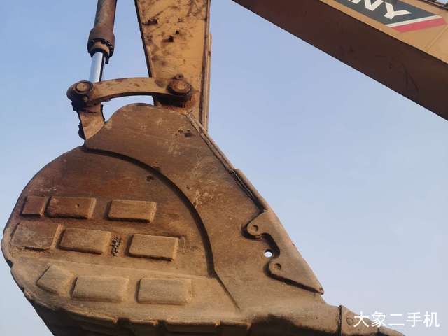 三一重工 SY285C 挖掘机