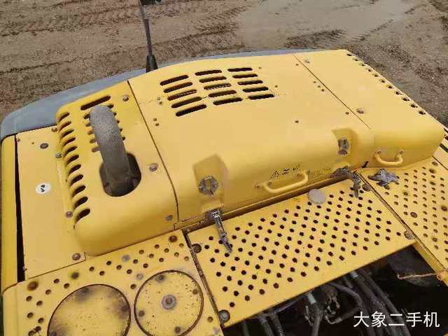 沃尔沃 EC240BLC 挖掘机