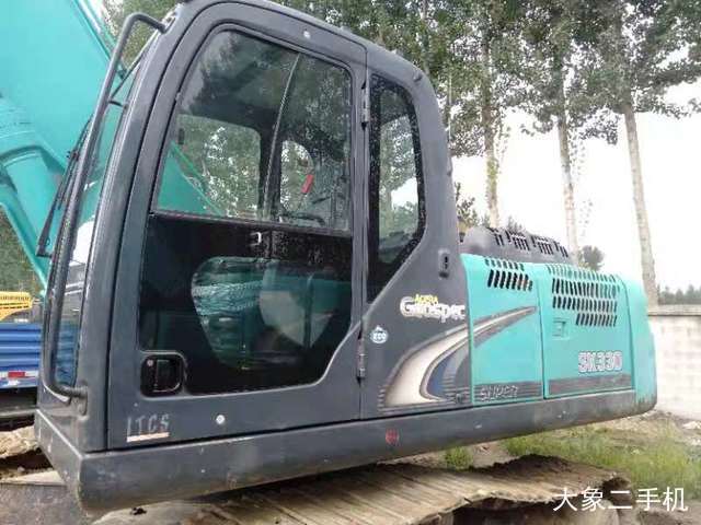 神钢 SK260LC-8 挖掘机