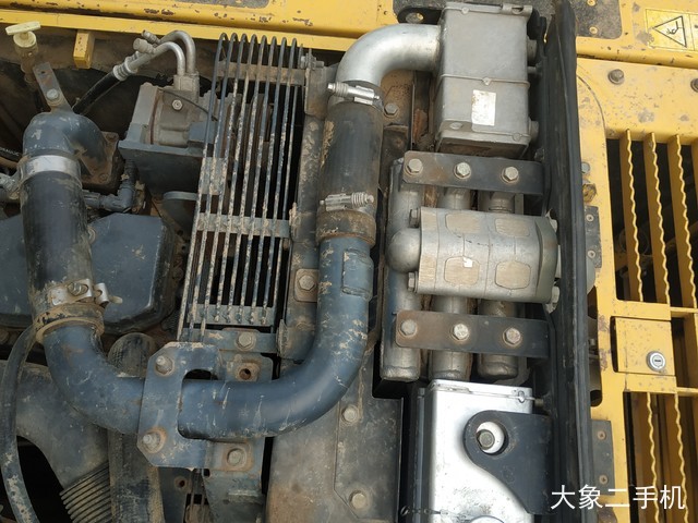 小松 PC240LC-8 挖掘机