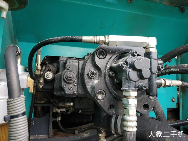 神钢 SK250-8 挖掘机